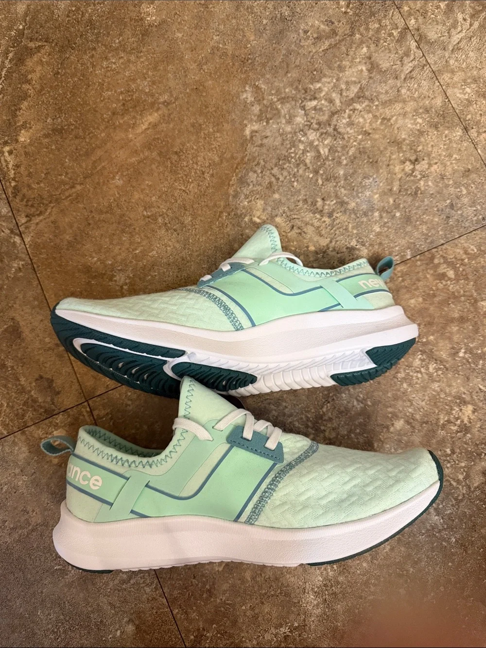 New Balance Women's Fuelcore Nergize Shoes Mint Green NWT